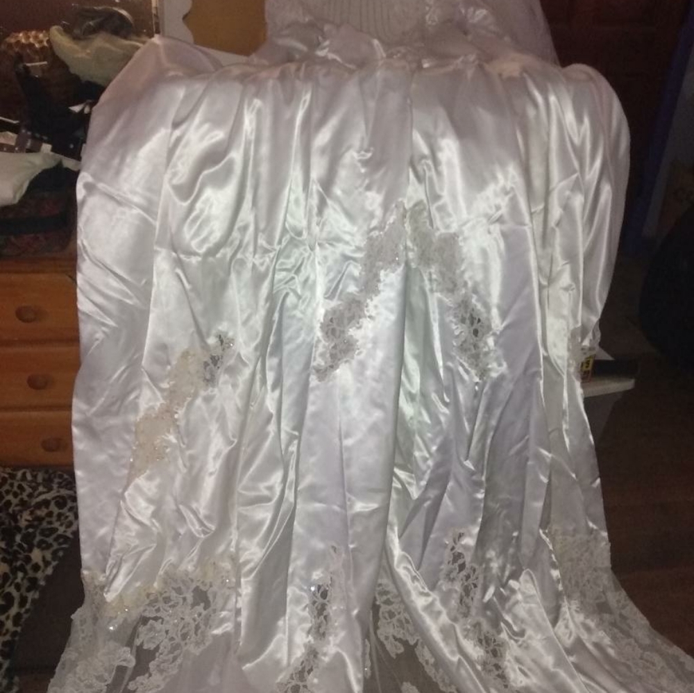 Wedding dress never worn size 14